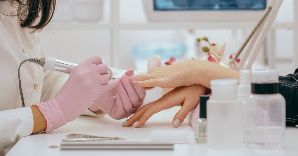 What Dictates the Price of Your Monthly&nbsp;Manicure?